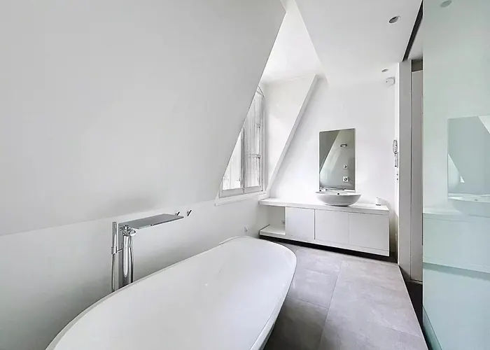 Rue Danton - Champ De Paris 4* Clamart