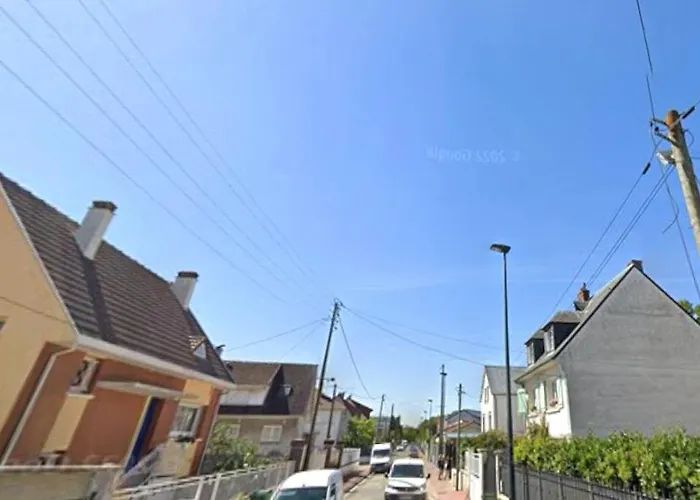 Rue Danton - Champ De Paris